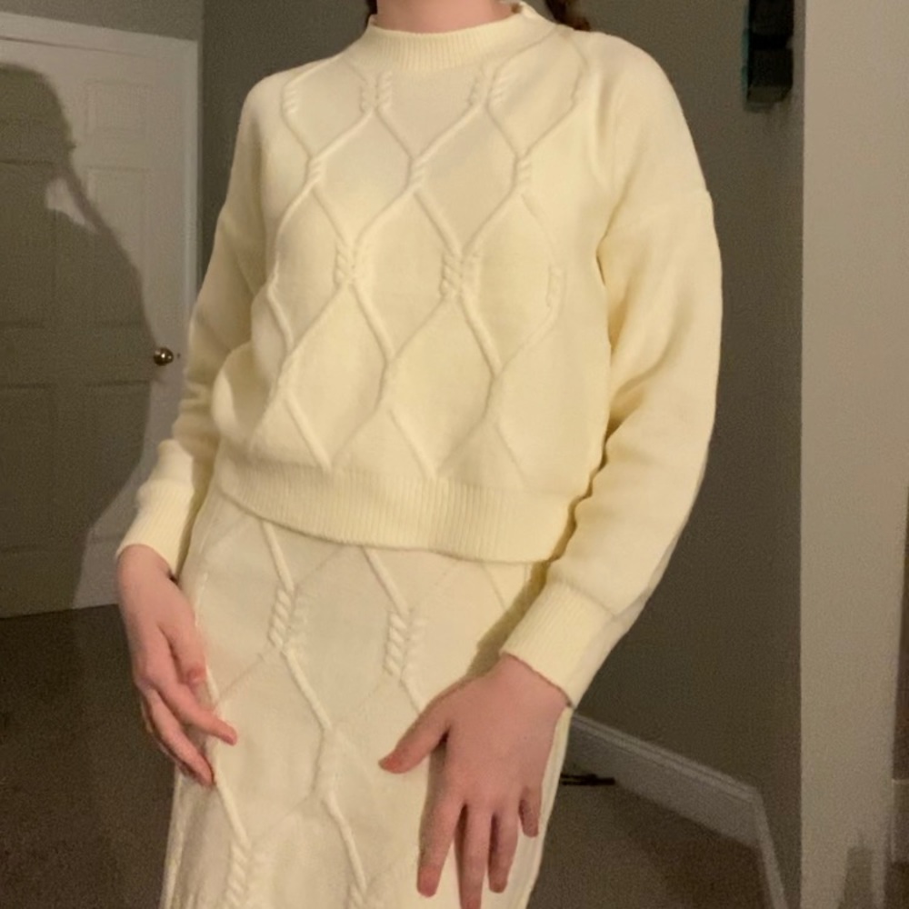 Cream Fashion Evynn Apparel Winter 2021 Matching Set ❄️
